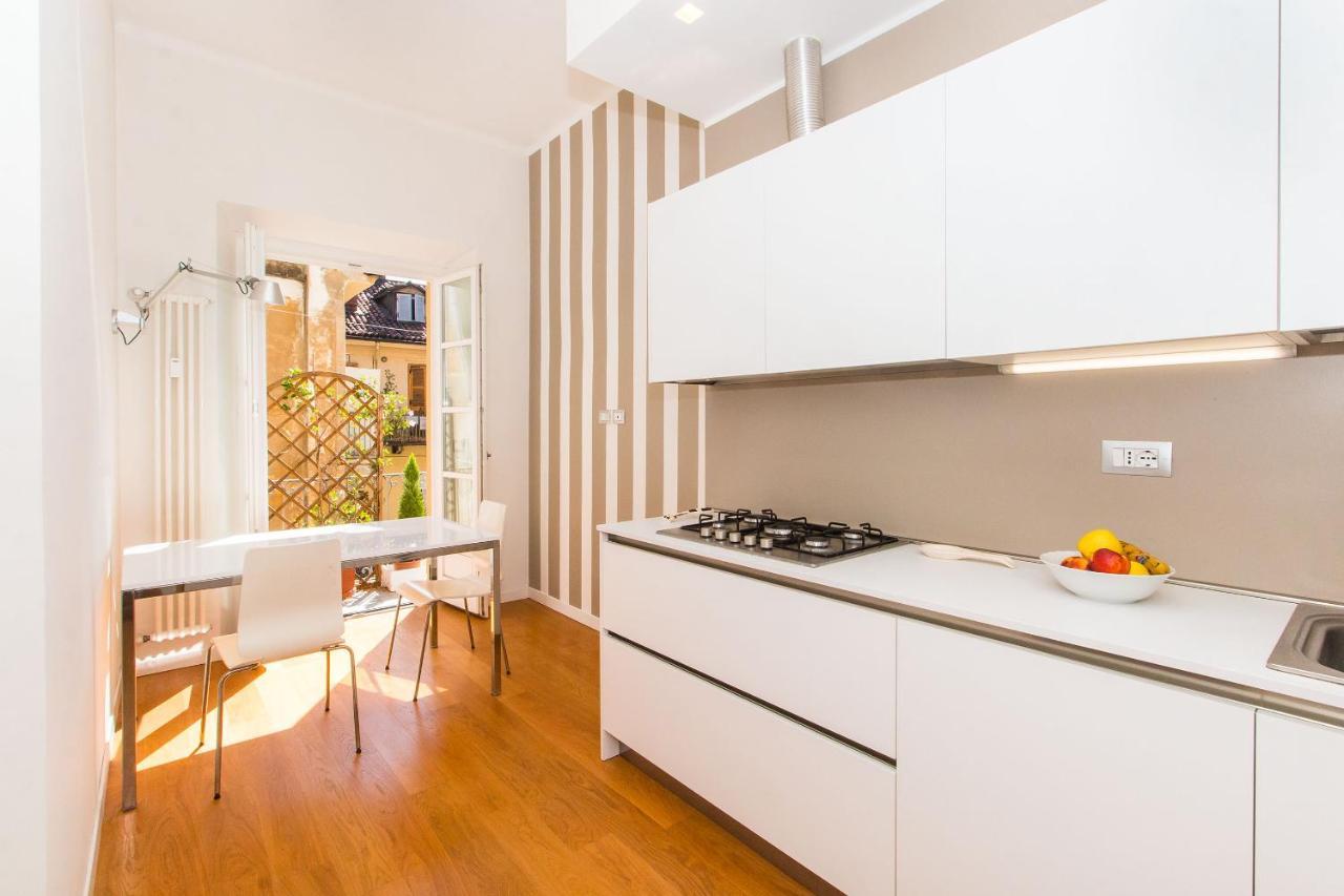 Porta Nuova & Parco Del Valentino Roomy Flat Turin Luaran gambar