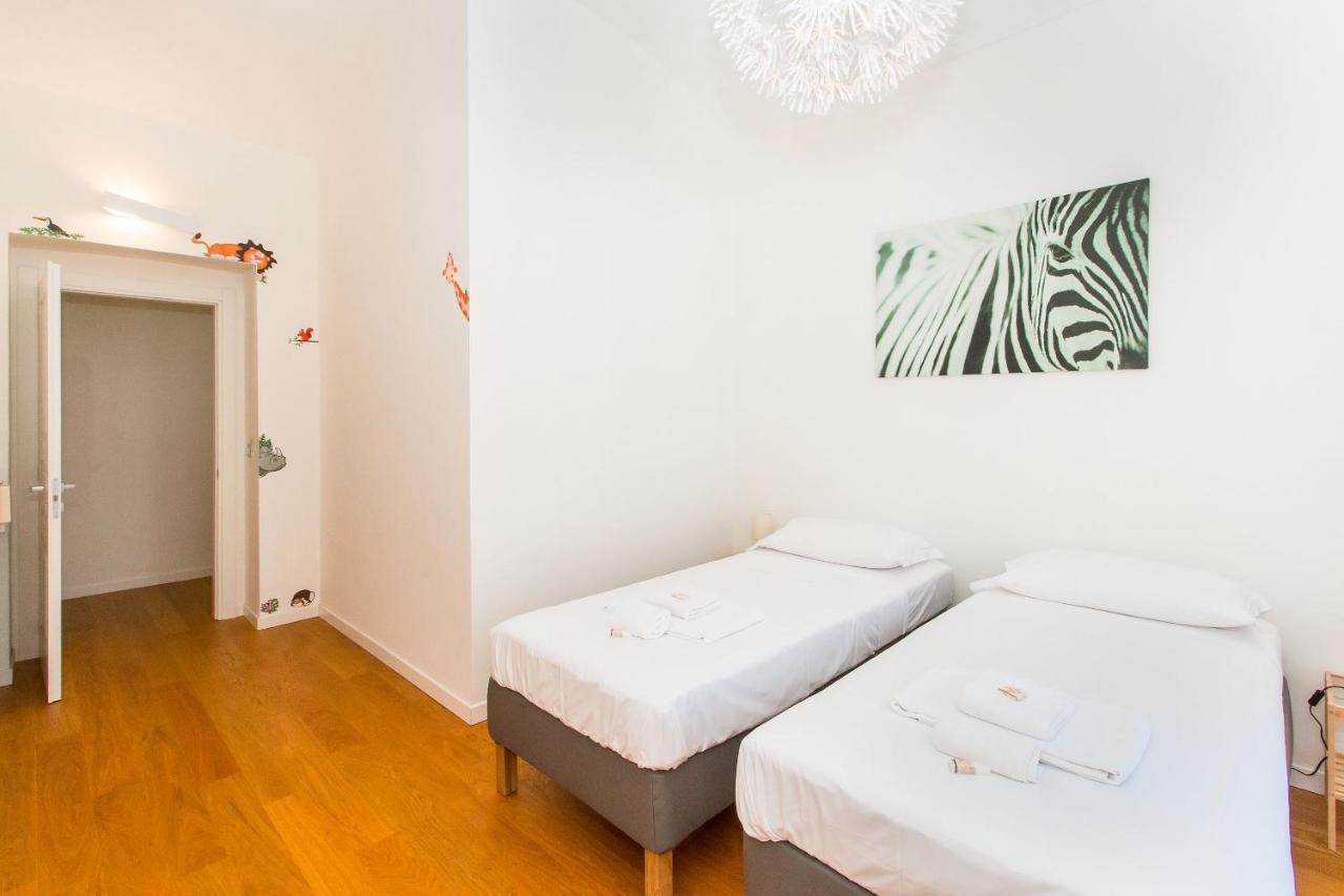 Porta Nuova & Parco Del Valentino Roomy Flat Turin Luaran gambar