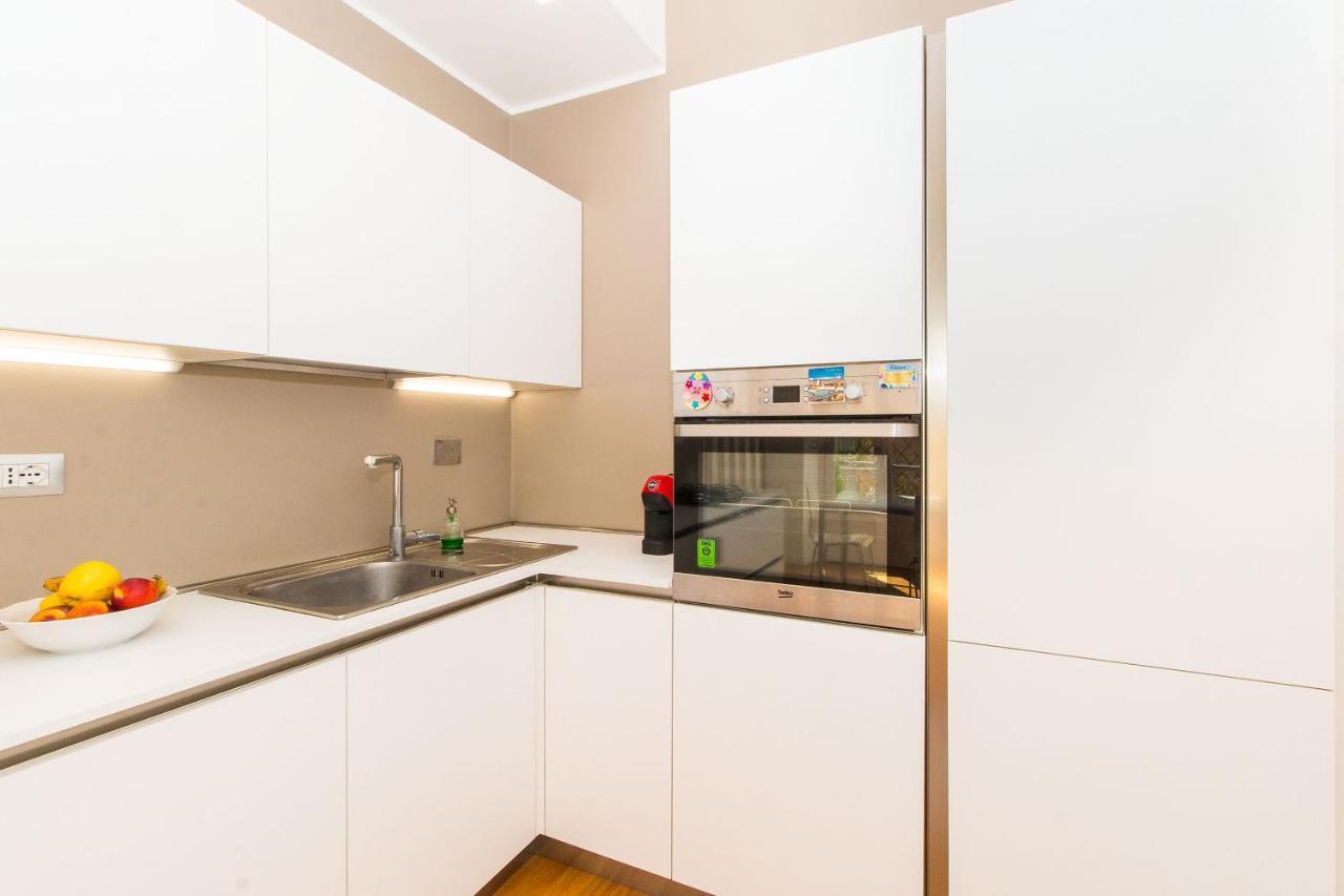 Porta Nuova & Parco Del Valentino Roomy Flat Turin Luaran gambar